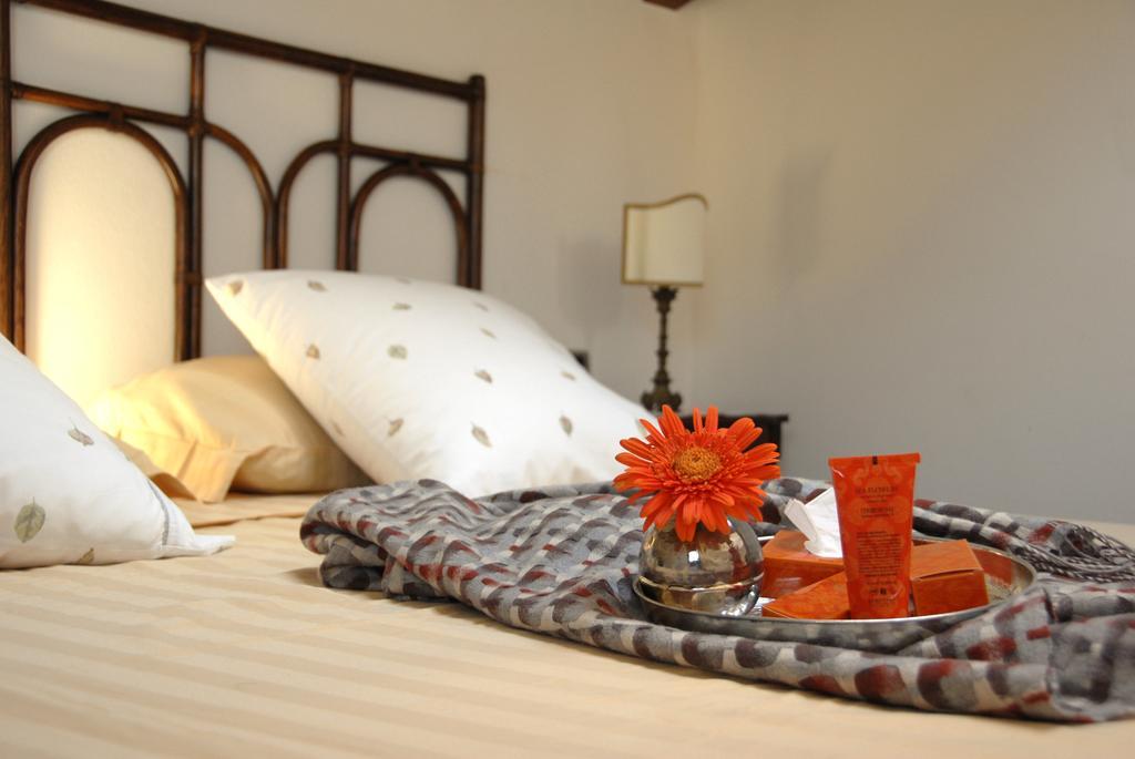 Alveluu Ristorante E Suites Tremezzo Room photo