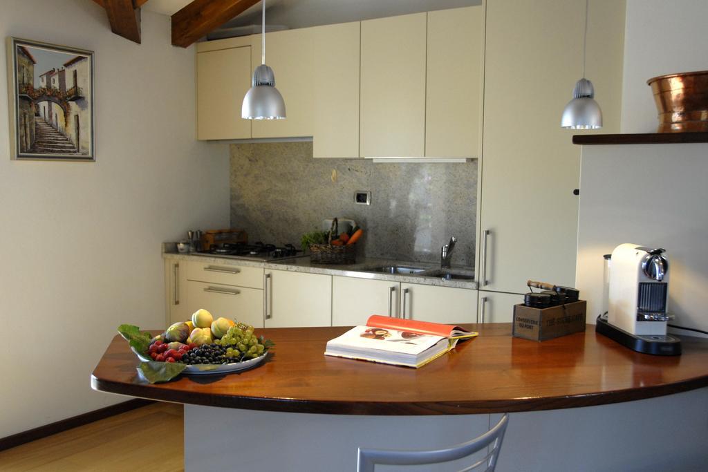 Alveluu Ristorante E Suites Tremezzo Room photo